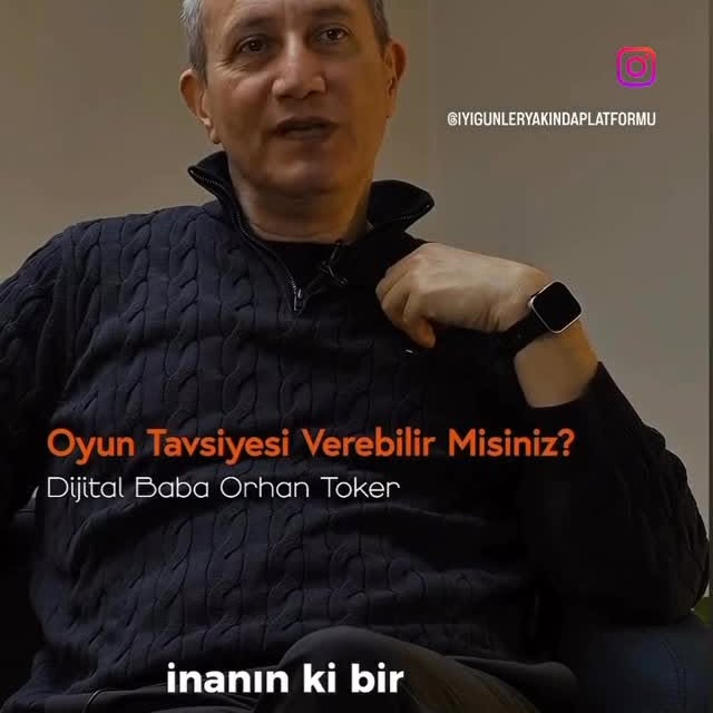 Son günlerde herkes aynı soruyu soruyor:
“Ne oynuyordu?”

Ama belki de asıl soru şu:

Oyunla nasıl bir ilişki kuruyordu?

Çünkü mesele çoğu zaman oyunun kendisi değil…
çocukla kurulan bağ.

Yasaklamak kolaydır.
Ama birlikte bakmak, birlikte anlamak…
orada kalmak zordur.

Bu videoda da @dijitalbaba.orhantoker  ile konuştuğumuz gibi;
çocukların tükettiği içerikleri tamamen dışarıdan kontrol etmek yerine
onların dünyasına eşlik etmek,
birlikte değerlendirmek
ve gerektiğinde birlikte elemek
çok daha kalıcı bir yol açar.

Çünkü bir çocuk, yanında biri varken öğrenirse
bir süre sonra yalnızken de seçmeyi öğrenir.

.
.
.
.

#okul 
#oyun 
#kahramanmaraş